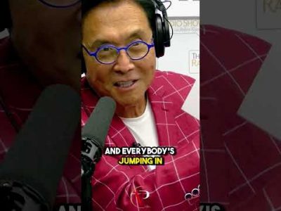 Real estate vs Bitcoin | Robert kiyosaki #vpmotion #shoorts #realestate #bitcoin #investing #money